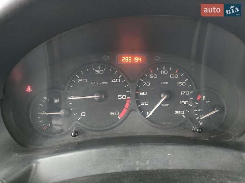 Вантажний фургон Citroen Berlingo 2003 в Львові