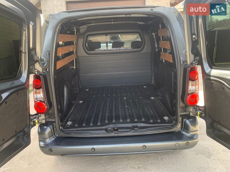 Грузовой фургон Citroen Berlingo 2017 в Львове