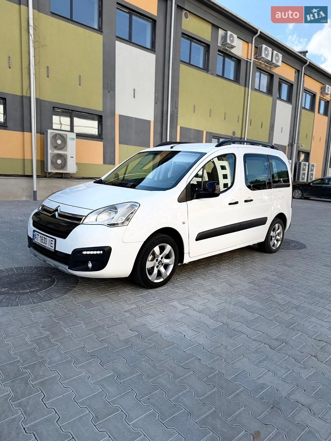 Citroen Berlingo 2016 VIN VF77JBHY6GJ595231 фото оголошення 4 з 5
