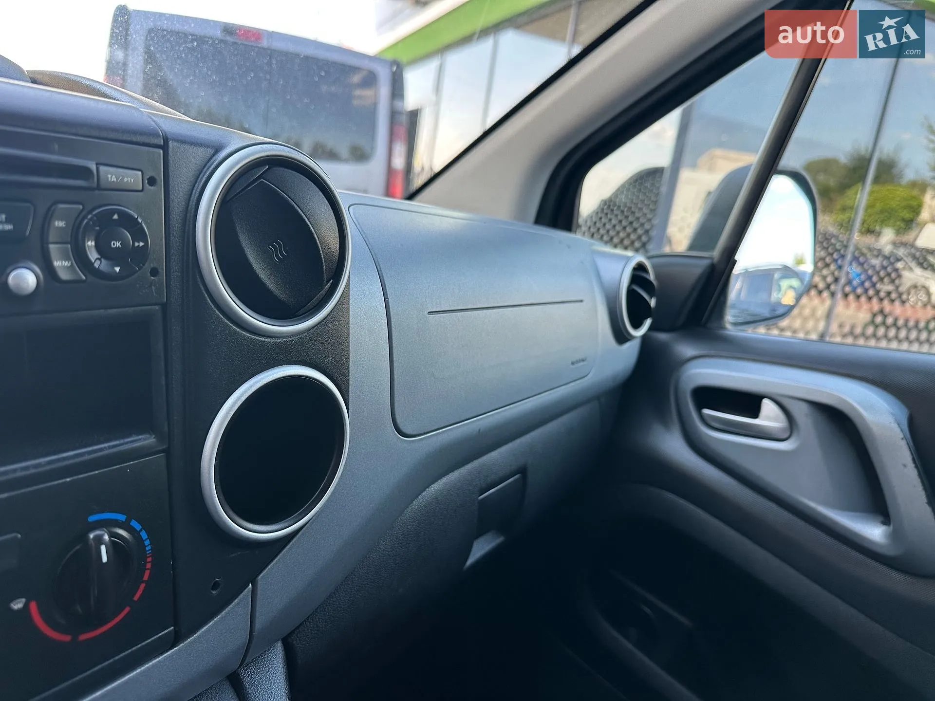 2011 Citroen Berlingo - мініатюра 31
