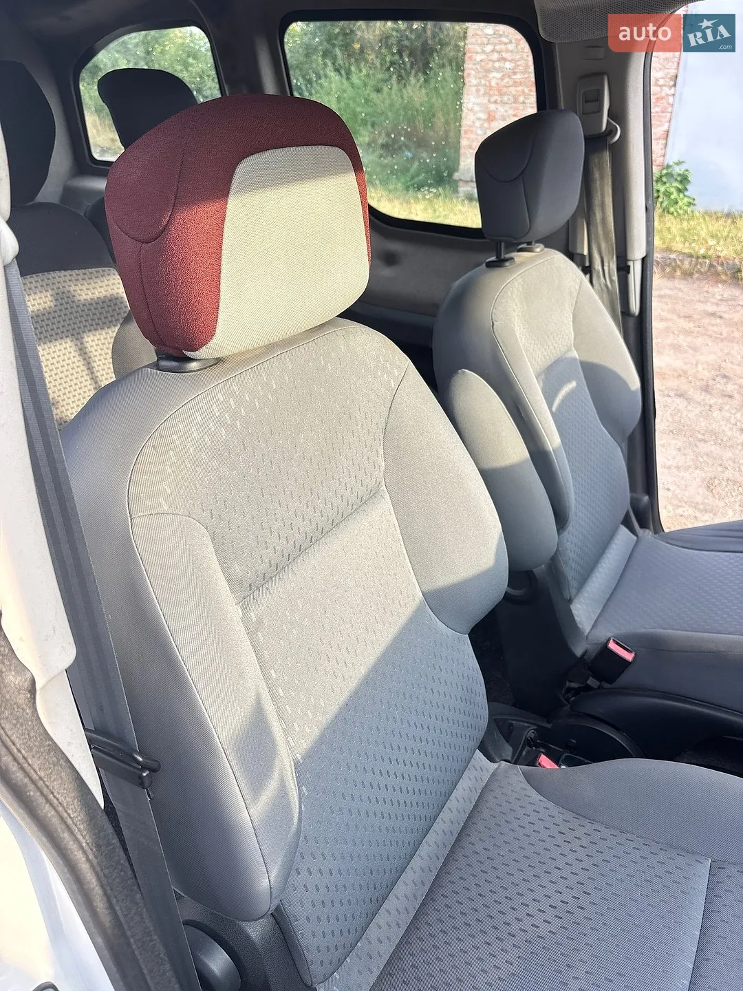 2010 Citroen Berlingo - мініатюра 13