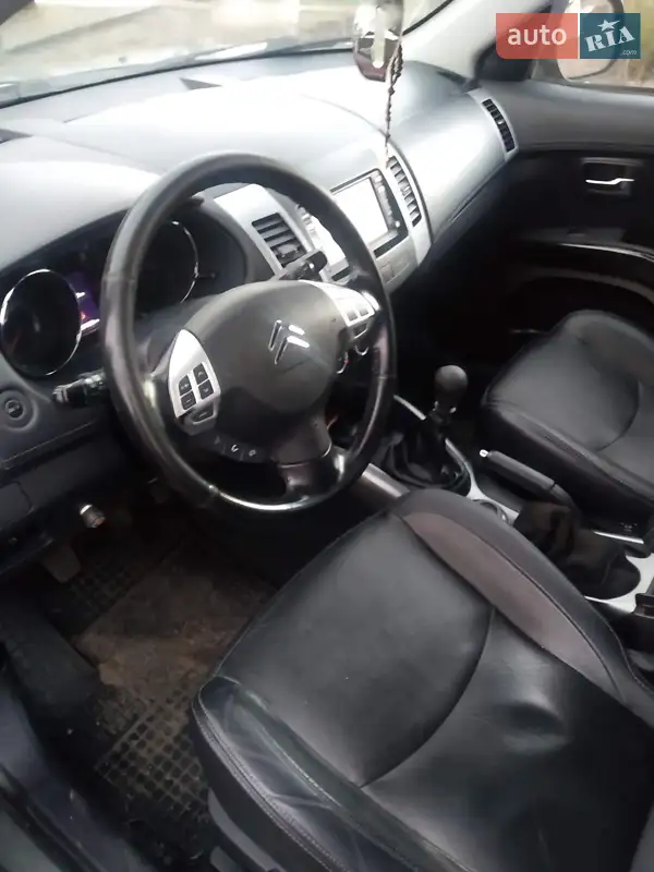 Citroen C-Crosser