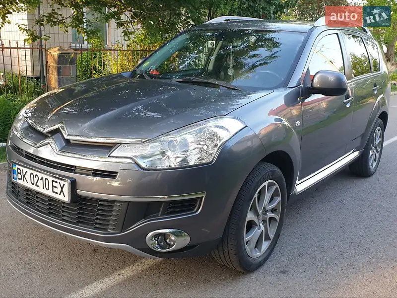 Citroen C-Crosser 2012
