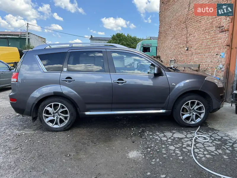 Citroen C-Crosser