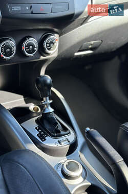 Внедорожник / Кроссовер Citroen C-Crosser 2010 в 