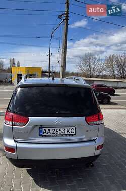 Позашляховик / Кросовер Citroen C-Crosser 2011 в 