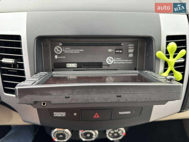 Позашляховик / Кросовер Citroen C-Crosser 2012 в Стрию