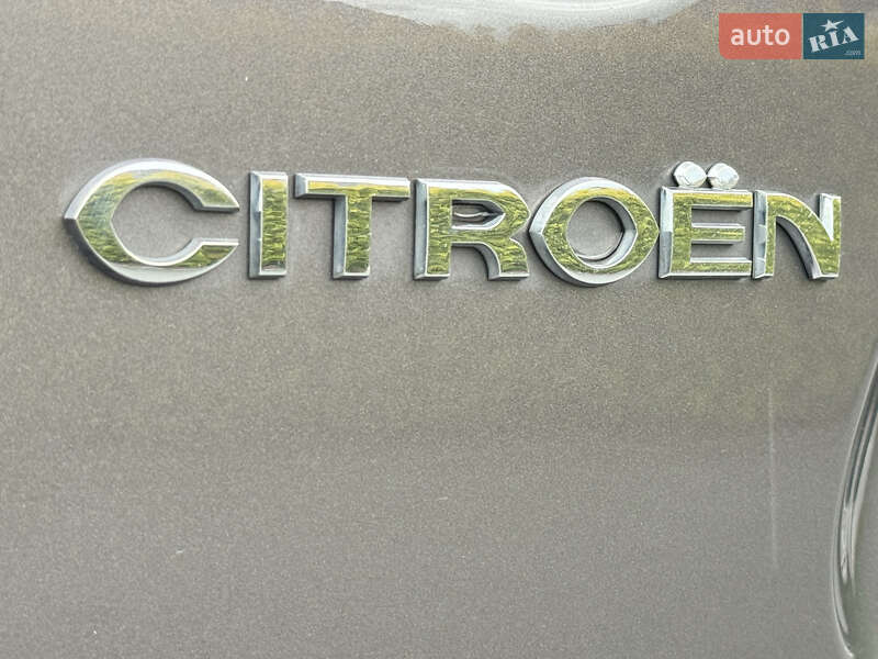 Позашляховик / Кросовер Citroen C-Crosser 2012 в Стрию