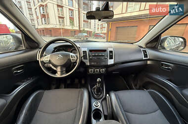Позашляховик / Кросовер Citroen C-Crosser 2010 в 