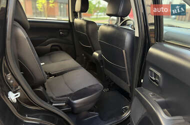 Позашляховик / Кросовер Citroen C-Crosser 2010 в 