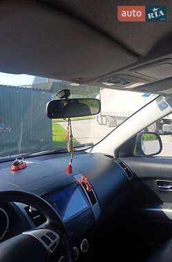 Позашляховик / Кросовер Citroen C-Crosser 2008 в 