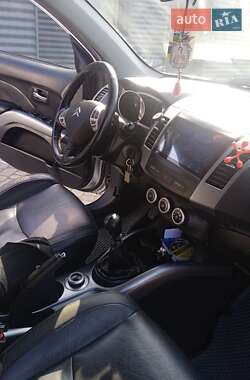 Позашляховик / Кросовер Citroen C-Crosser 2008 в 