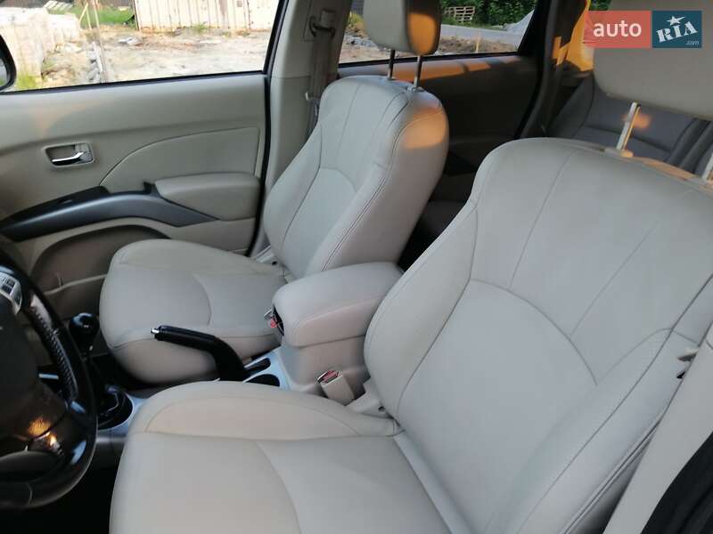 Внедорожник / Кроссовер Citroen C-Crosser 2009 в Ровно