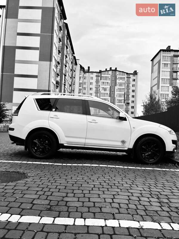 Citroen C-Crosser 2009