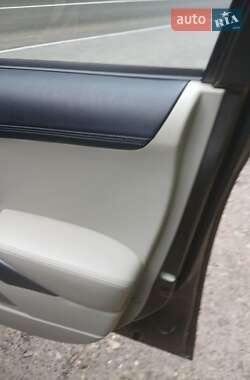 Внедорожник / Кроссовер Citroen C-Crosser 2012 в 