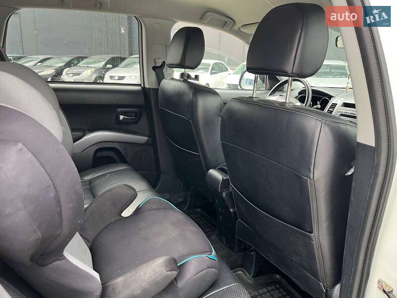 Внедорожник / Кроссовер Citroen C-Crosser 2011 в Львове фото 11 Внедорожник / Кроссовер Citroen C-Crosser 2011 в Львове