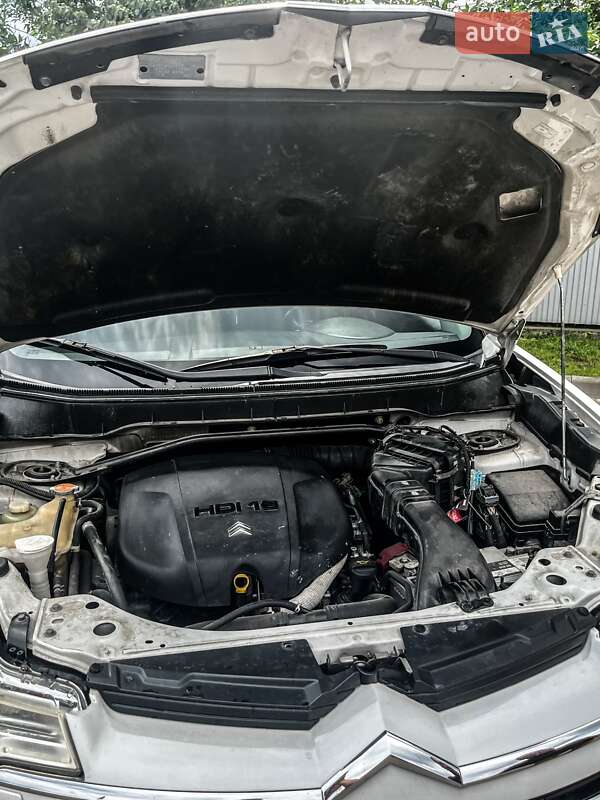 Позашляховик / Кросовер Citroen C-Crosser 2011 в Івано-Франківську фото 8 Позашляховик / Кросовер Citroen C-Crosser 2011 в Івано-Франківську