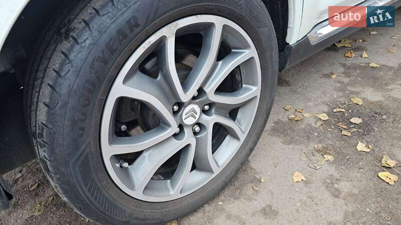 Позашляховик / Кросовер Citroen C-Crosser 2010 в Чернігові