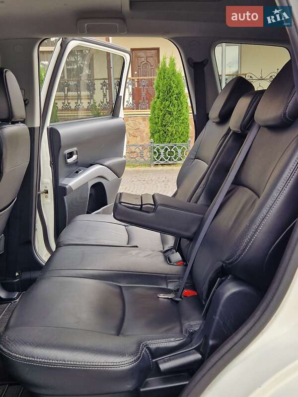 Внедорожник / Кроссовер Citroen C-Crosser 2008 в Золочеве фото 27 Внедорожник / Кроссовер Citroen C-Crosser 2008 в Золочеве