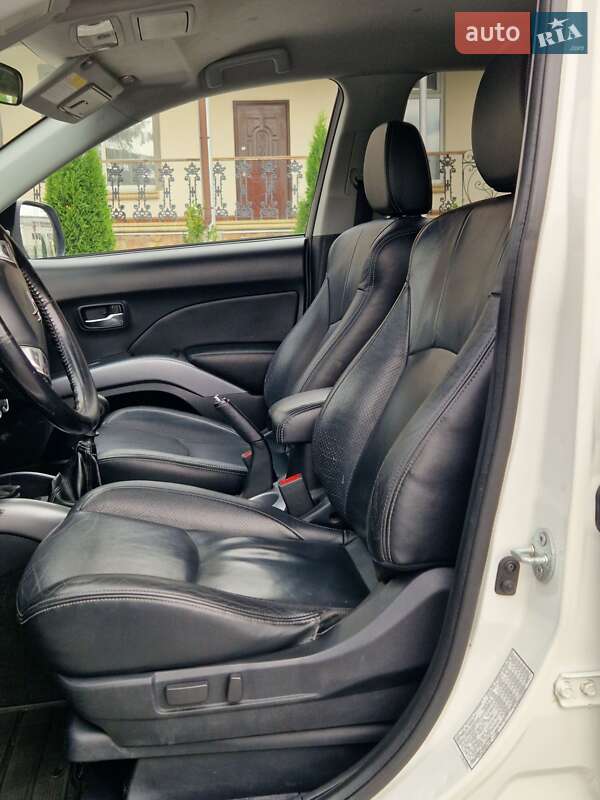 Внедорожник / Кроссовер Citroen C-Crosser 2008 в Золочеве фото 34 Внедорожник / Кроссовер Citroen C-Crosser 2008 в Золочеве