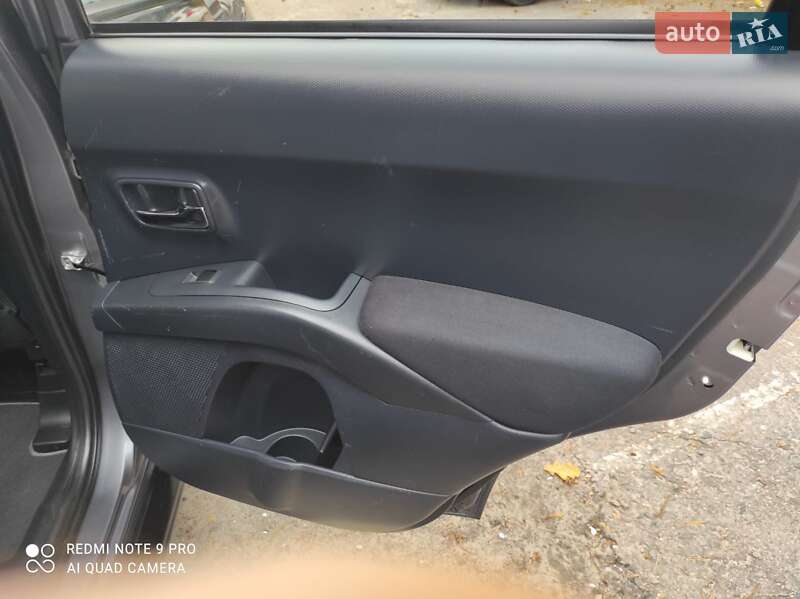 Внедорожник / Кроссовер Citroen C-Crosser 2010 в Луцке фото 21 Внедорожник / Кроссовер Citroen C-Crosser 2010 в Луцке