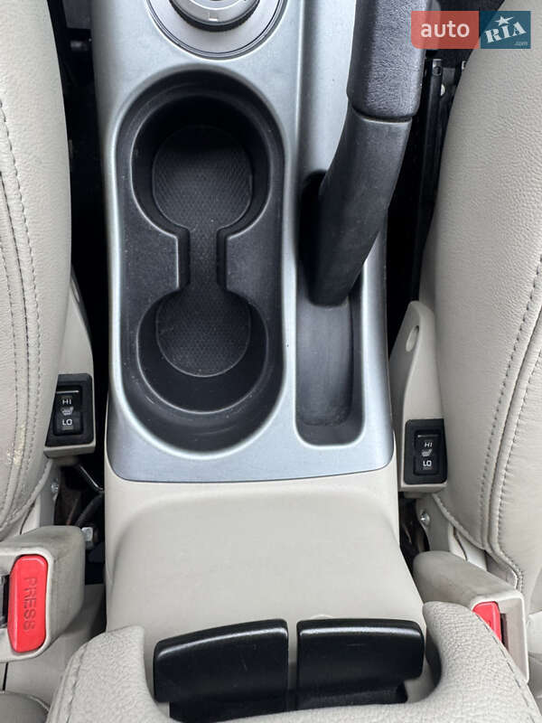 Позашляховик / Кросовер Citroen C-Crosser 2010 в Радивиліві