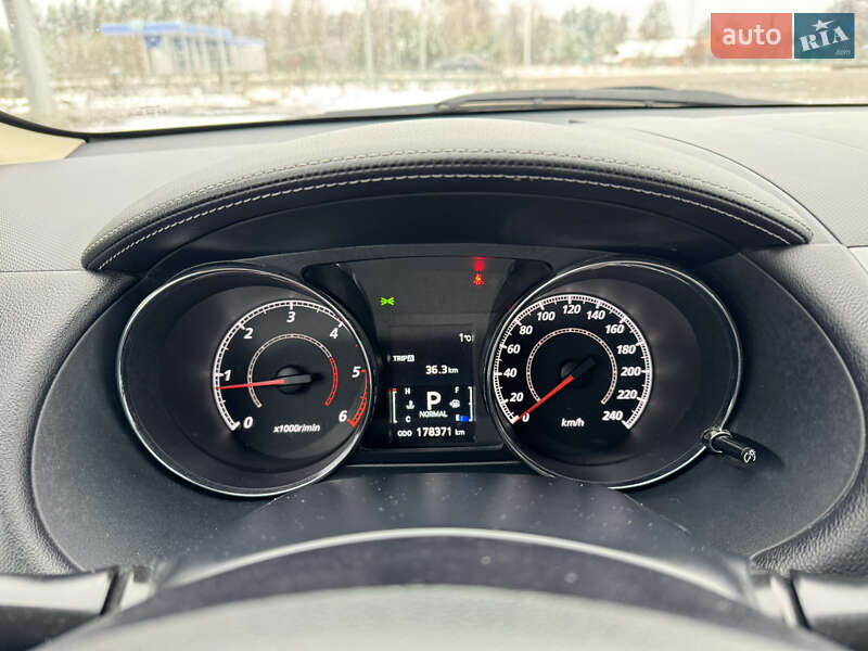 Позашляховик / Кросовер Citroen C-Crosser 2010 в Радивиліві