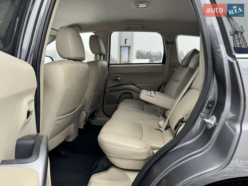 Позашляховик / Кросовер Citroen C-Crosser 2010 в Радивиліві