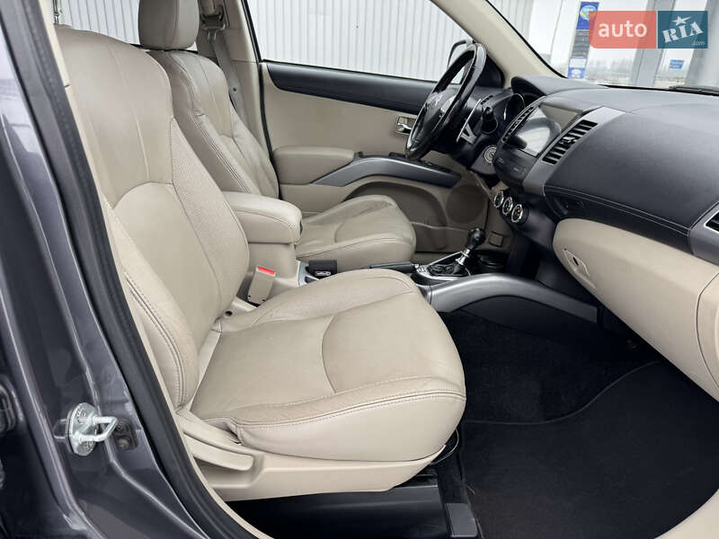 Позашляховик / Кросовер Citroen C-Crosser 2010 в Радивиліві