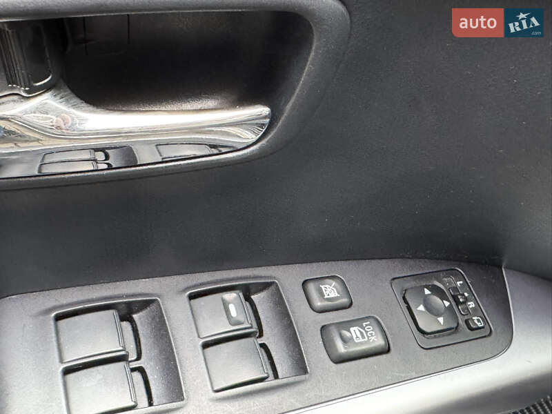 Позашляховик / Кросовер Citroen C-Crosser 2012 в Житомирі фото 50 Позашляховик / Кросовер Citroen C-Crosser 2012 в Житомирі