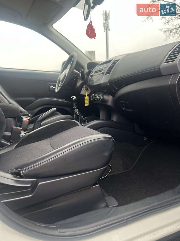 Внедорожник / Кроссовер Citroen C-Crosser 2012 в Золочеве