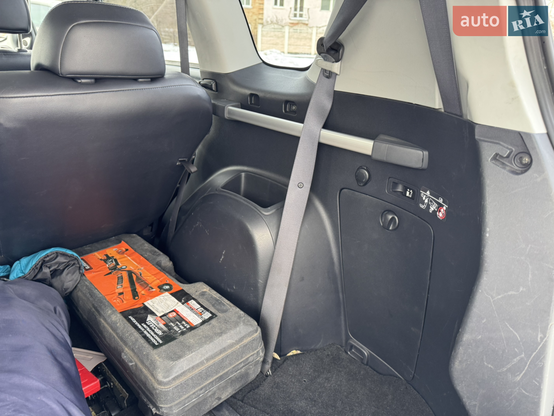2010 Citroen C-Crosser - мініатюра 17
