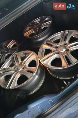 Седан Citroen C-Elysee 2013 в 