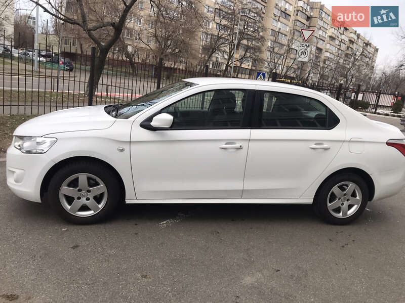 Седан Citroen C-Elysee 2013 в Киеве