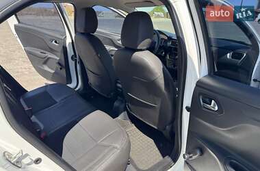 Седан Citroen C-Elysee 2013 в 