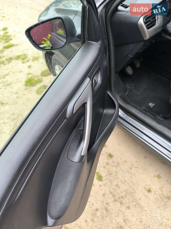 Седан Citroen C-Elysee 2013 в Ровно фото 6 Седан Citroen C-Elysee 2013 в Ровно