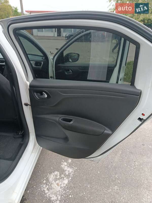 Седан Citroen C-Elysee 2016 в Львове