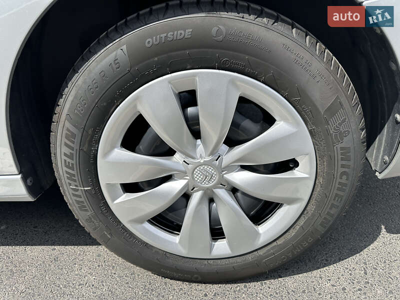 Седан Citroen C-Elysee 2016 в Луцке фото 11 Седан Citroen C-Elysee 2016 в Луцке