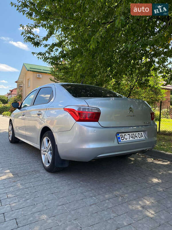 Седан Citroen C-Elysee 2015 в Львове