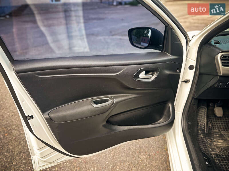 Седан Citroen C-Elysee 2019 в Харкові