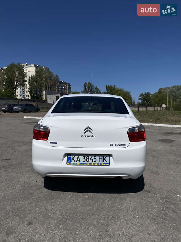 Седан Citroen C-Elysee 2016 в Петриковке