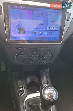Седан Citroen C-Elysee 2013 в 
