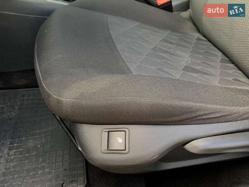 Седан Citroen C-Elysee 2017 в Виннице фото 28 Седан Citroen C-Elysee 2017 в Виннице