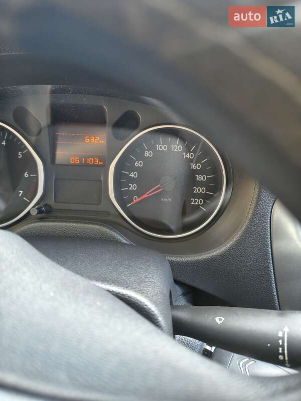 Седан Citroen C-Elysee 2016 в Каменском