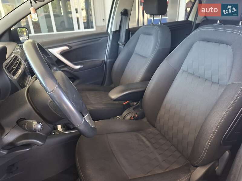 Седан Citroen C-Elysee 2015 в Николаеве
