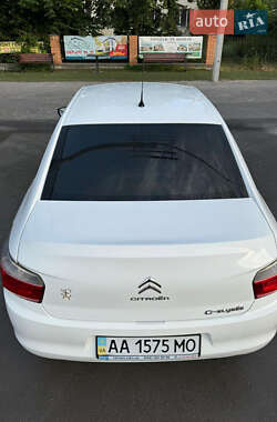 Седан Citroen C-Elysee 2012 в 