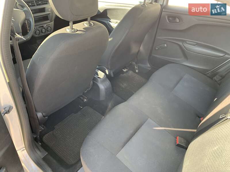 Седан Citroen C-Elysee 2014 в Запоріжжі