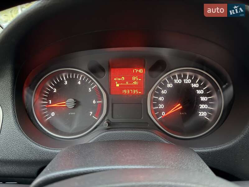 Седан Citroen C-Elysee 2013 в Дніпрі