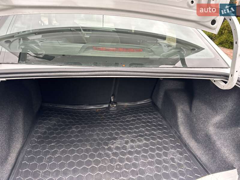 Седан Citroen C-Elysee 2017 в Киеве фото 23 Седан Citroen C-Elysee 2017 в Киеве