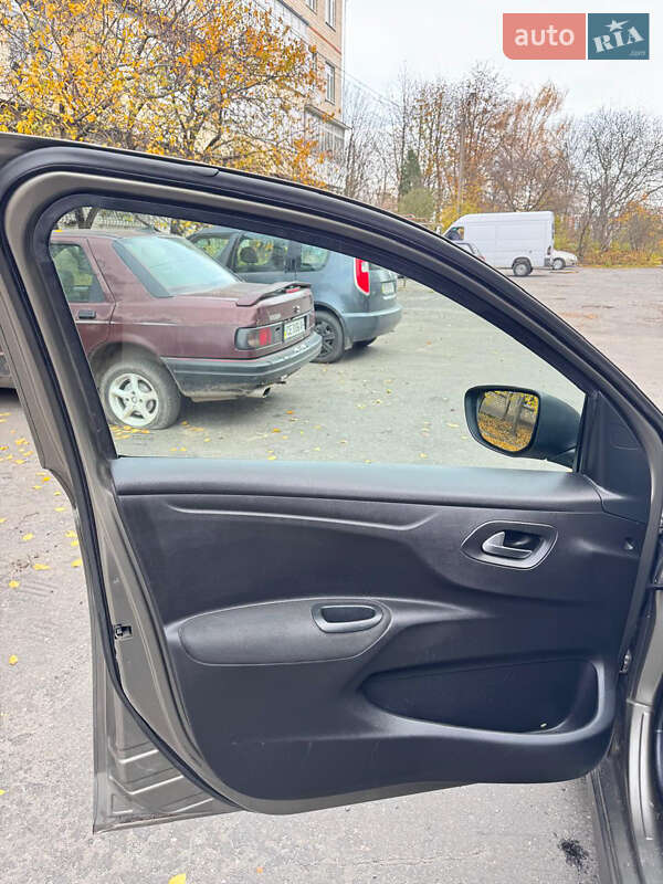 Седан Citroen C-Elysee 2013 в Хмельницькому